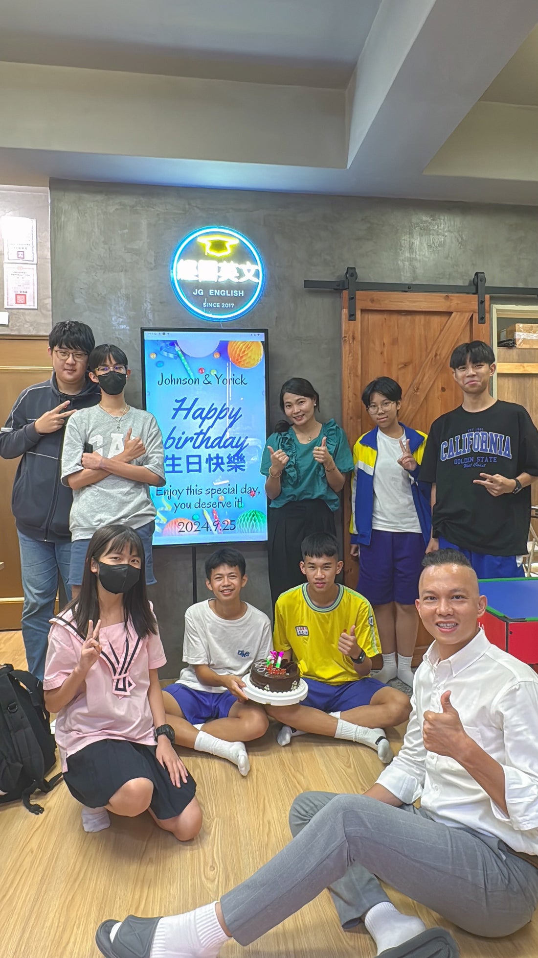 🎂✨ Happy Birthday! Johnson 和 Yorick