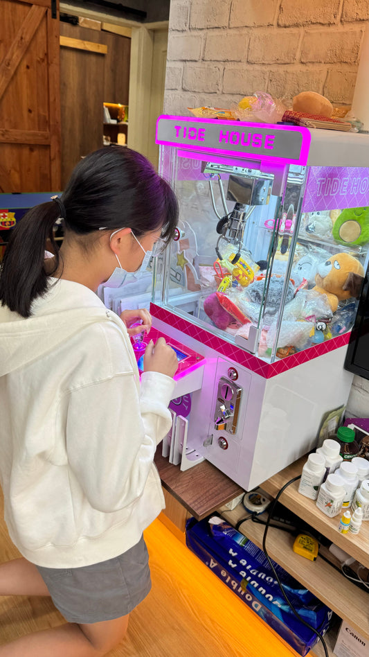 🧸✨ 課間樂趣,夾娃娃挑戰!