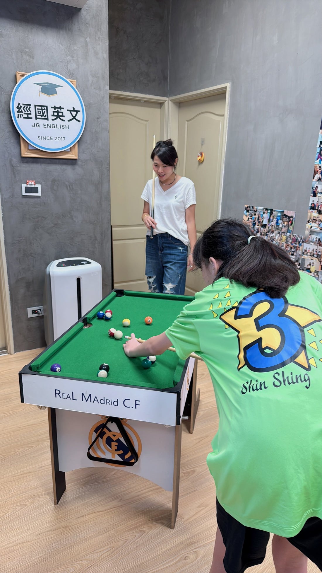 師生對決，活力滿點！👩🏫🆚👧