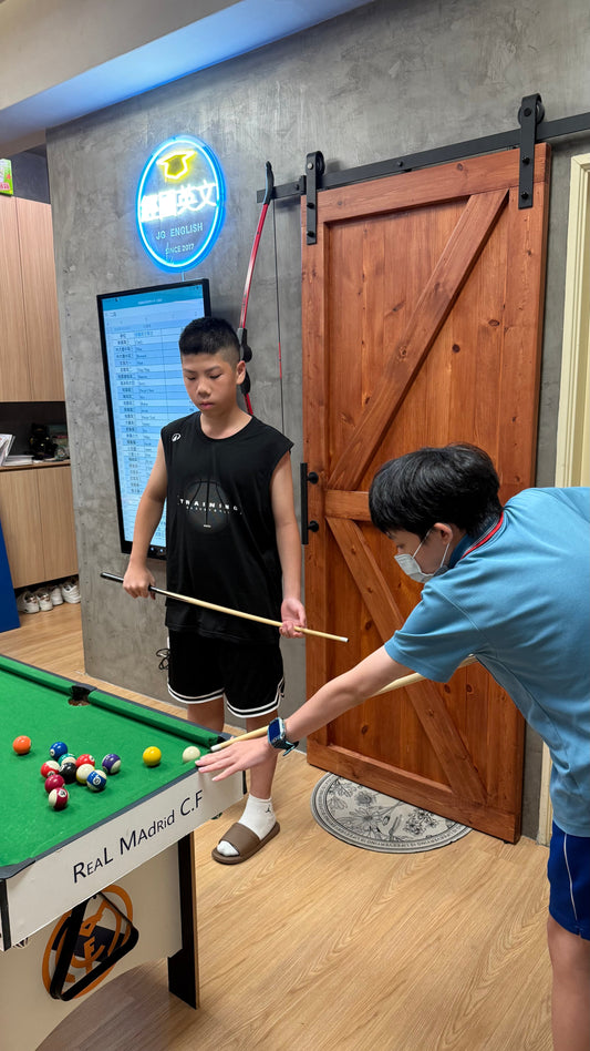 學習路上好麻吉，下課切磋好球藝！😎